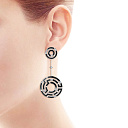 Серьги из белого золота с бриллиантами, эмалью