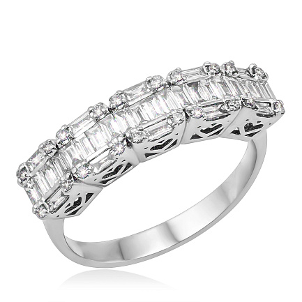 Кольцо из белого золота с бриллиантами