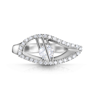 Кольцо из белого золота с бриллиантом