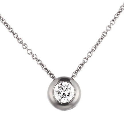 Колье из белого золота с бриллиантом