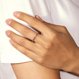 Кольцо из красного золота с сапфирами