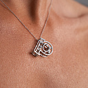 Подвеска буква