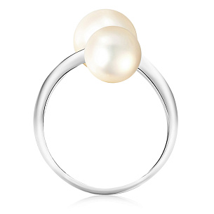 Кольцо из белого золота с жемчугом