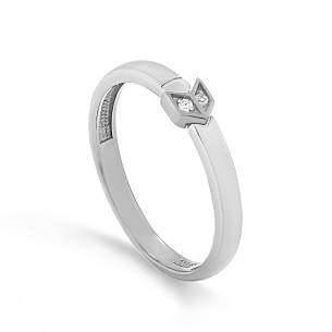 Кольцо из белого золота с бриллиантом