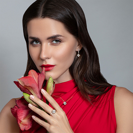 Колье из красного золота с фианитами