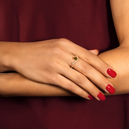 Кольцо из желтого золота с бриллиантами