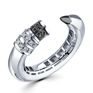 Кольцо из белого золота с бриллиантом