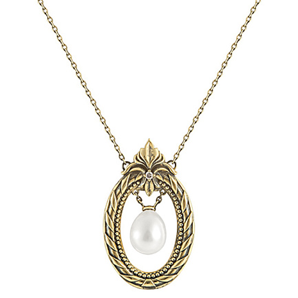 Колье из желтого золота с бриллиантом, жемчугом