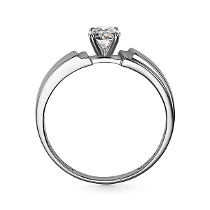 Кольцо из белого золота с бриллиантом