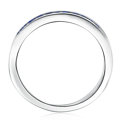 Кольцо из серебра с корундом