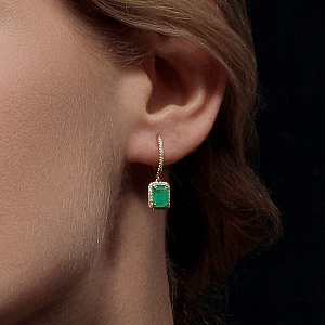 Серьги с английским замком из желтого золота с бриллиантами