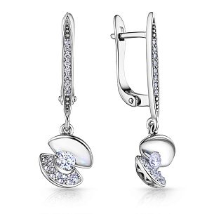 Серьги с английским замком из белого золота с бриллиантом