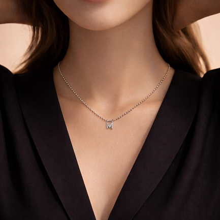 Колье из белого золота с бриллиантами