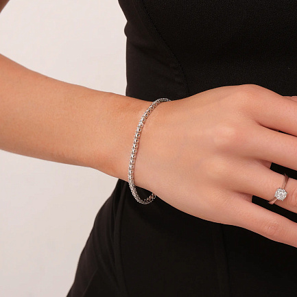 Браслет декоративный из белого золота с бриллиантами