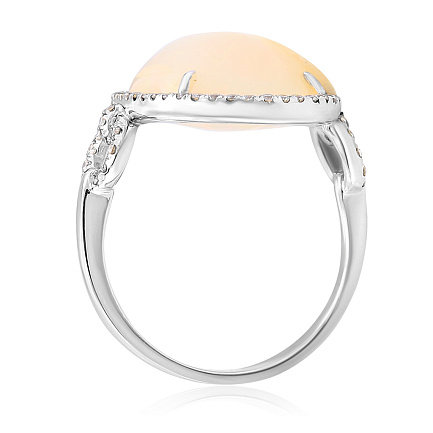 Кольцо из белого золота с бриллиантами, опалом