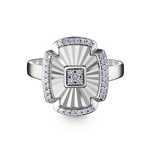 Кольцо из белого золота с бриллиантом