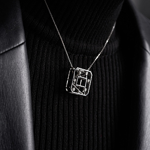 Подвеска буква