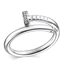 Кольцо из серебра с фианитами