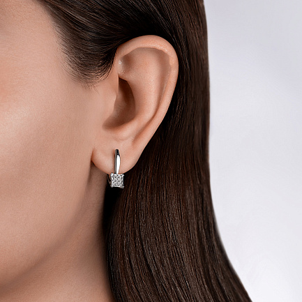 Серьги с английским замком из белого золота с бриллиантами