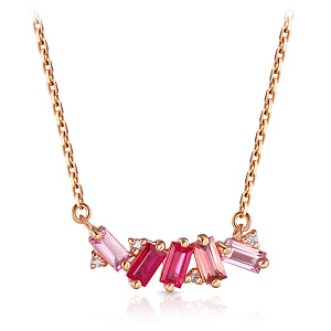 Колье из красного золота с бриллиантами, сапфиром