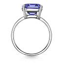 Кольцо из серебра с фианитом