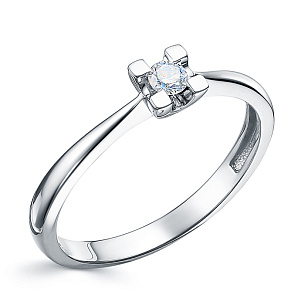 Кольцо из белого золота с бриллиантом