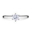 Кольцо из серебра с фианитом