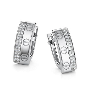 Серьги с английским замком из белого золота с бриллиантом