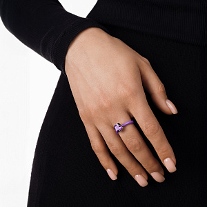 Кольцо из серебра с аметистом, эмалью