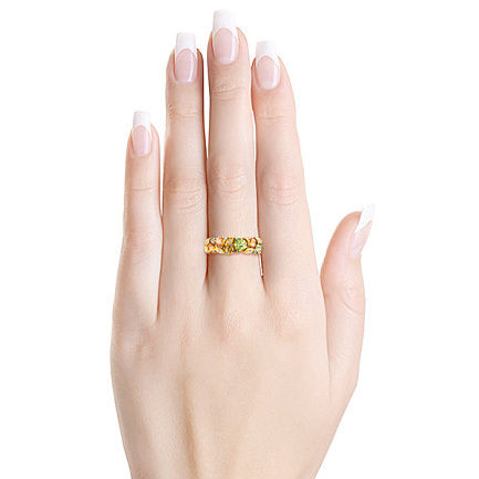 Кольцо из желтого золота с бриллиантами, перидотом