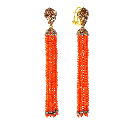 Серьги из желтого золота с бриллиантами, кораллами