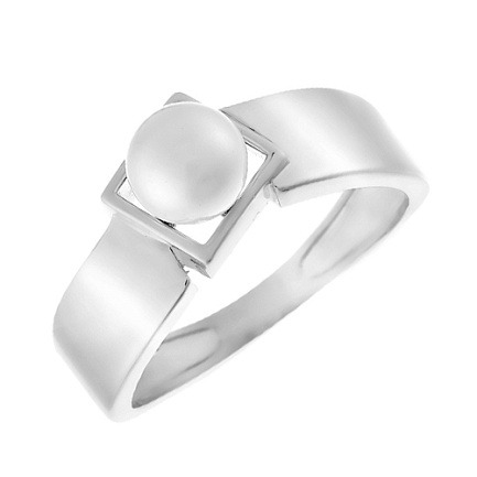 Кольцо из серебра с жемчугом