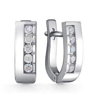 Серьги из белого золота с бриллиантом