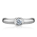 Кольцо из белого золота с бриллиантом