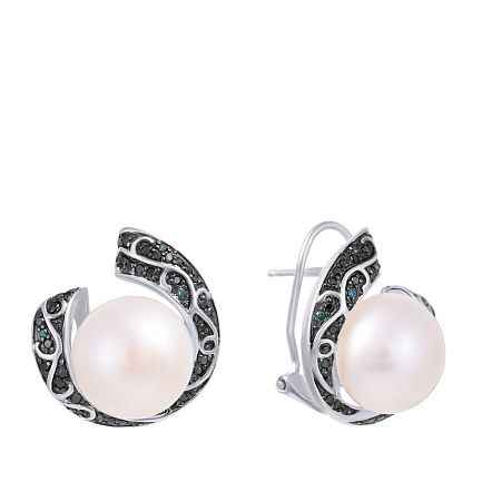 Серьги из белого золота с бриллиантами, жемчугом