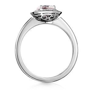 Кольцо из белого золота с морганитом и бриллиантами