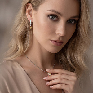 Серьги с английским замком из белого золота с бриллиантами