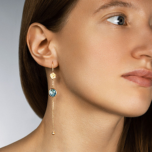 Серьги из жёлтого золота с голубым топазом