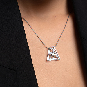 Подвеска буква