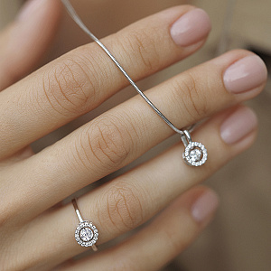 Подвеска из белого золота с бриллиантами