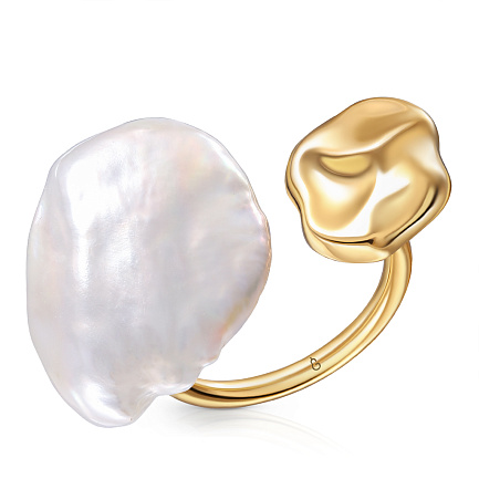 Кольцо из белого золота с жемчугом