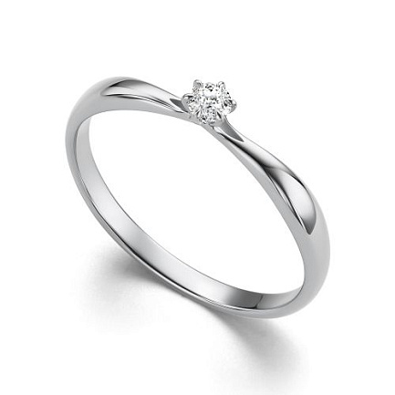 Кольцо из белого золота с бриллиантом