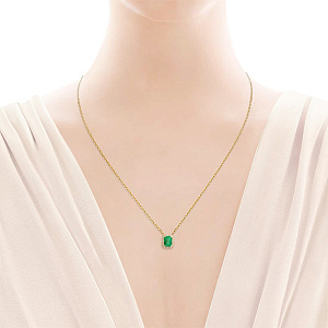 Подвеска из желтого золота с бриллиантами, изумрудом