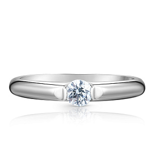 Кольцо из белого золота с бриллиантом