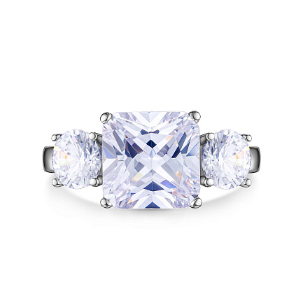 Кольцо из серебра с фианитом