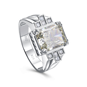 Кольцо из серебра с фианитом