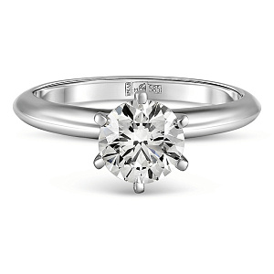 Кольцо из белого золота с бриллиантом