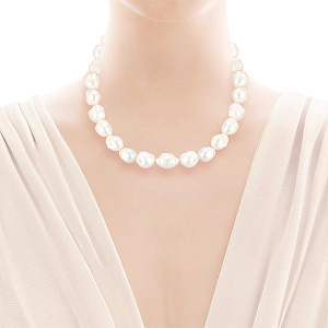 Бусы из красного золота с жемчугом