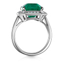 Кольцо из белого золота с бриллиантами, изумрудом