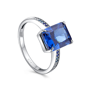 Кольцо из серебра с фианитами